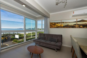 Residencial Yasmin 102- Lindo Apartamento Com Vista Incrível do Mar em 4 Ilhas
